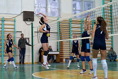 В выходные стартует чемпионат Крыма по волейболу среди женских команд