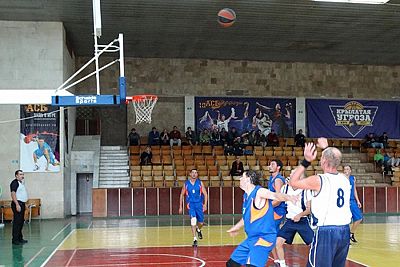 В дивизионе "Б" мужского баскетбольного чемпионата Крыма проведены стартовые поединки нового сезона