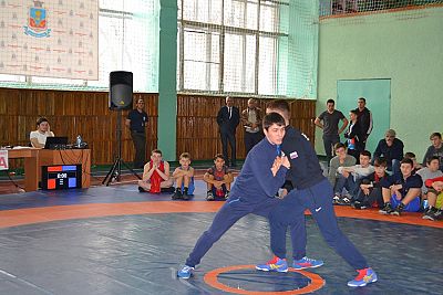 Именитый борец Адам Курак проведет мастер-класс в Симферополе