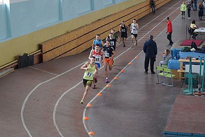 Крымские легкоатлеты определили сильнейших в соревнованиях в помещении