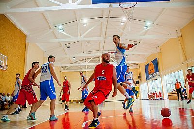 В студенческой баскетбольной лиге Крыма финишировал групповой этап соревнований