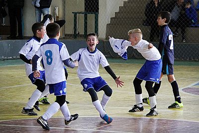 В Симферополе состоялся детский рождественский турнир по мини-футболу